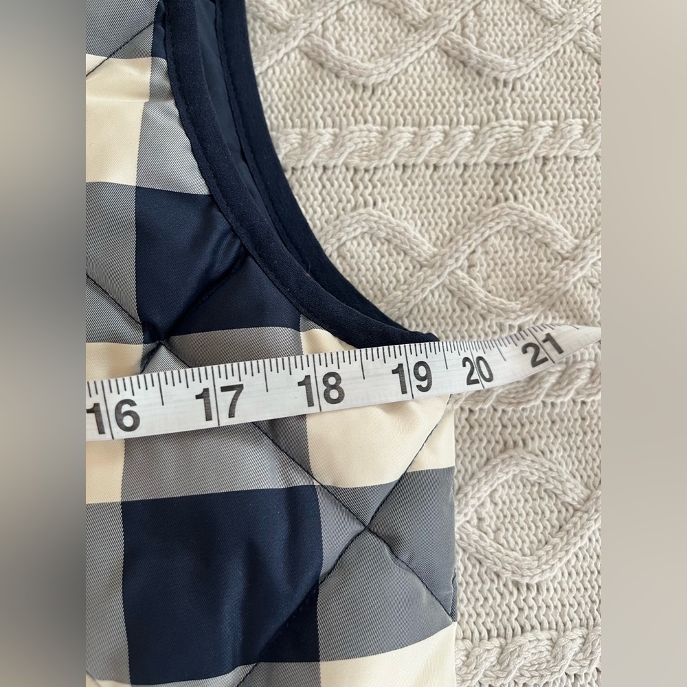 SALE! J.Crew Navy Plaid Quilted Down Feather Vest Women's Size Small - Picture 14 of 15